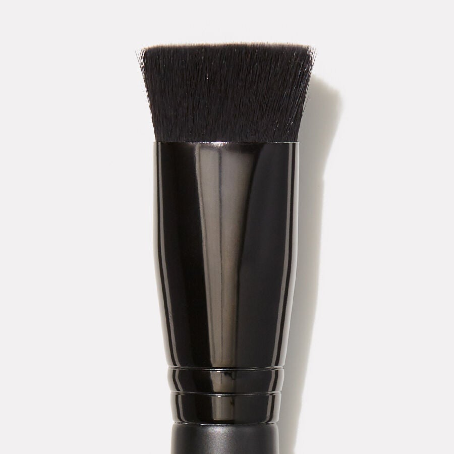 triangular-buffing-foundation-brush-t9 85106_b_TriangularBuffingFoundationBrushwebA.jpg