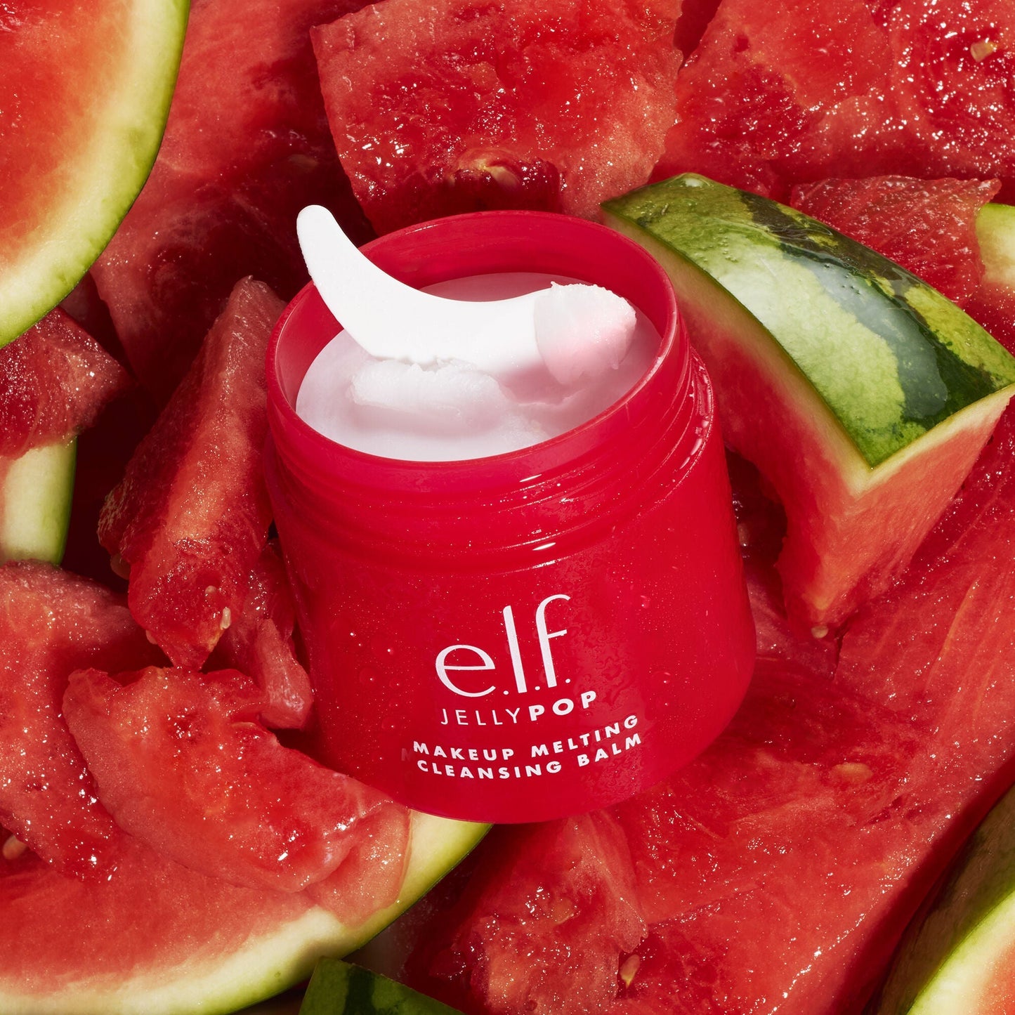 jelly-pop-makeup-melting-cleansing-balm-a8 021825_elf_JP_CleansingBalm_Texture_WATER-OPEN_PLATE_186_IGF.jpg
