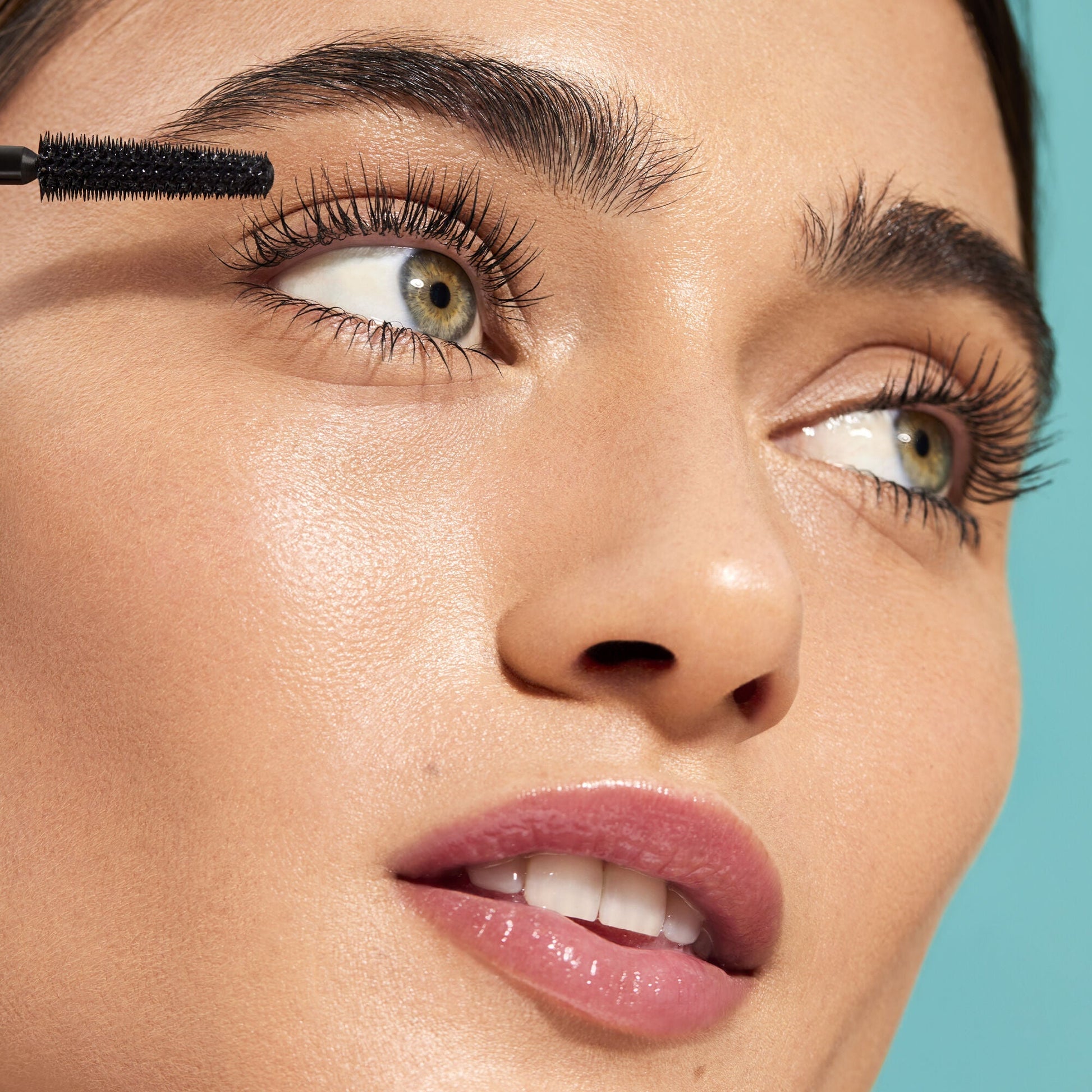 lash-xtndr-mascara-k0 060623_Lexi_LashXtndr_Look1_093_v4_RGB_IGF.jpg