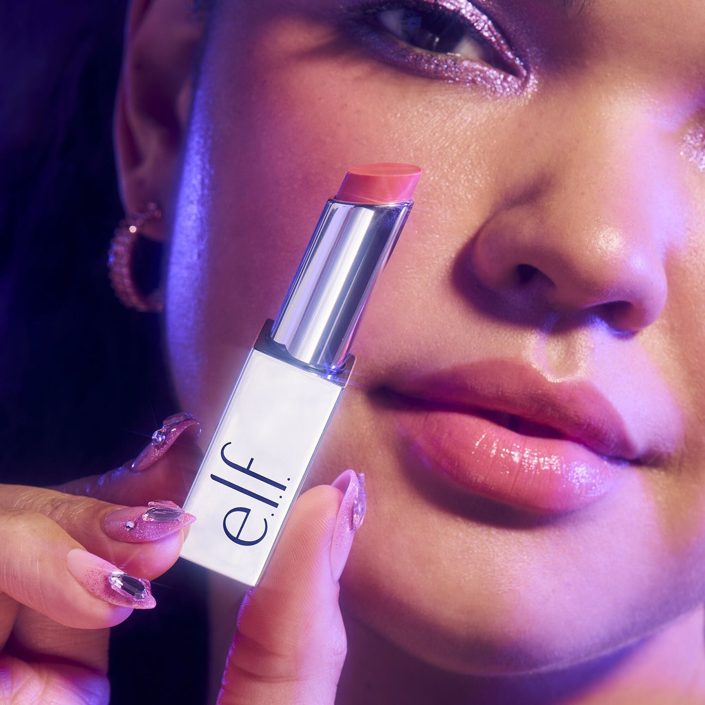 glow-reviver-lip-oil-stick-q3 072225_Breanna_SlipStick_1236_2000x2000_4adb6d91-4349-4c16-9f8e-036611f762d8.jpg