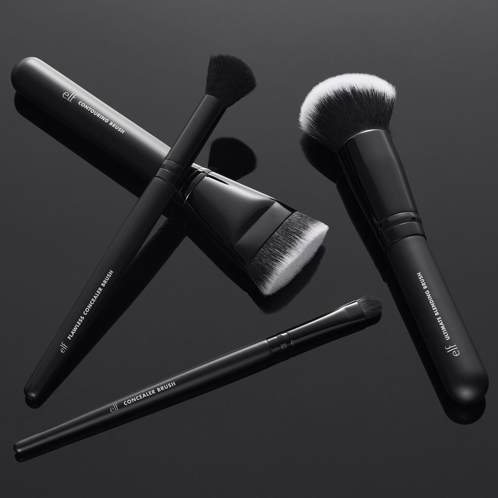 foundation-and-concealer-brush-set-n3 12142020_ComplexionPerfection-FaceBrush_0028_FocusBracket-MAIN_V2_IGF.jpg
