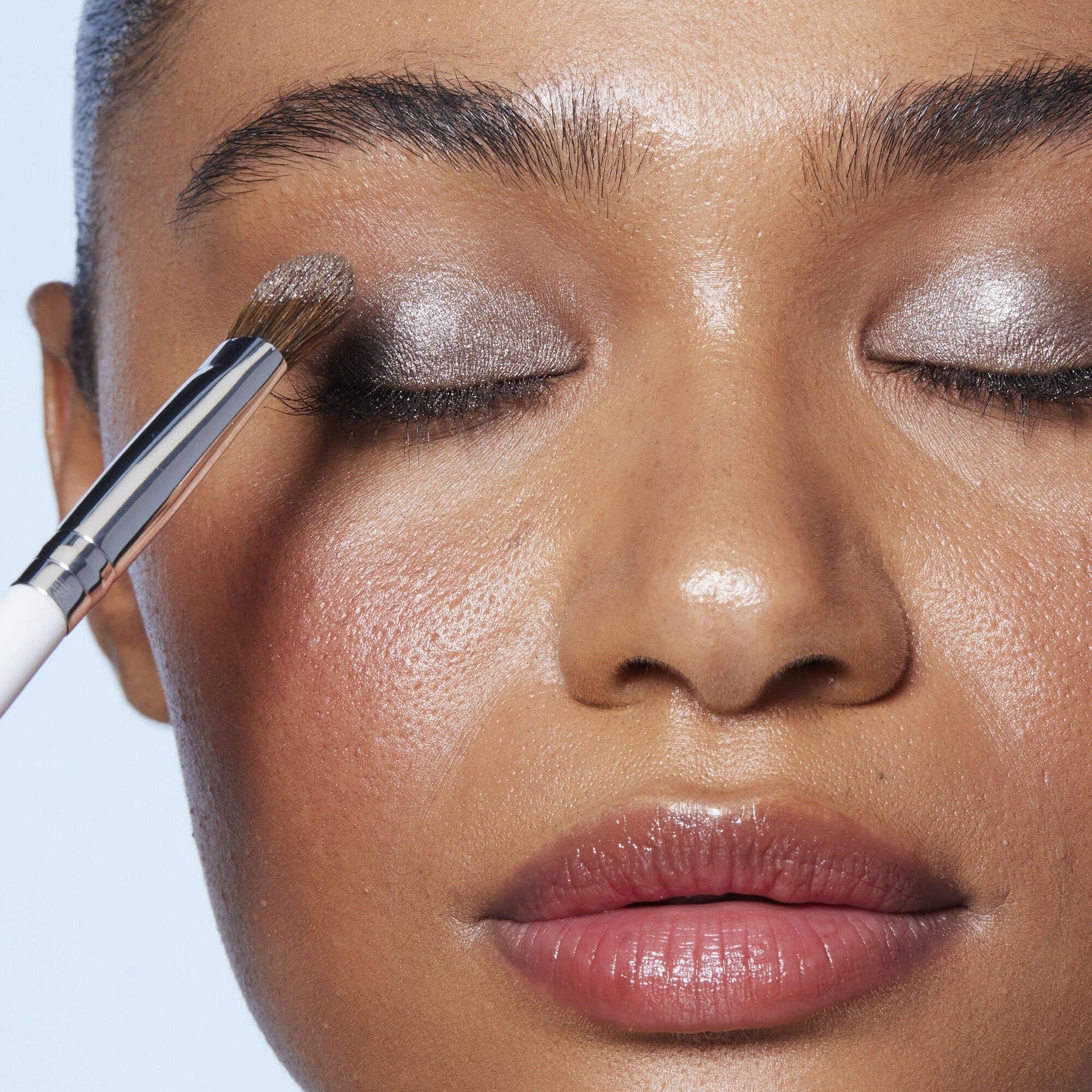 wide-tapered-eyeshadow-brush-g2 21994_Wide_Trapered_Eyeshadow_Brush.jpg