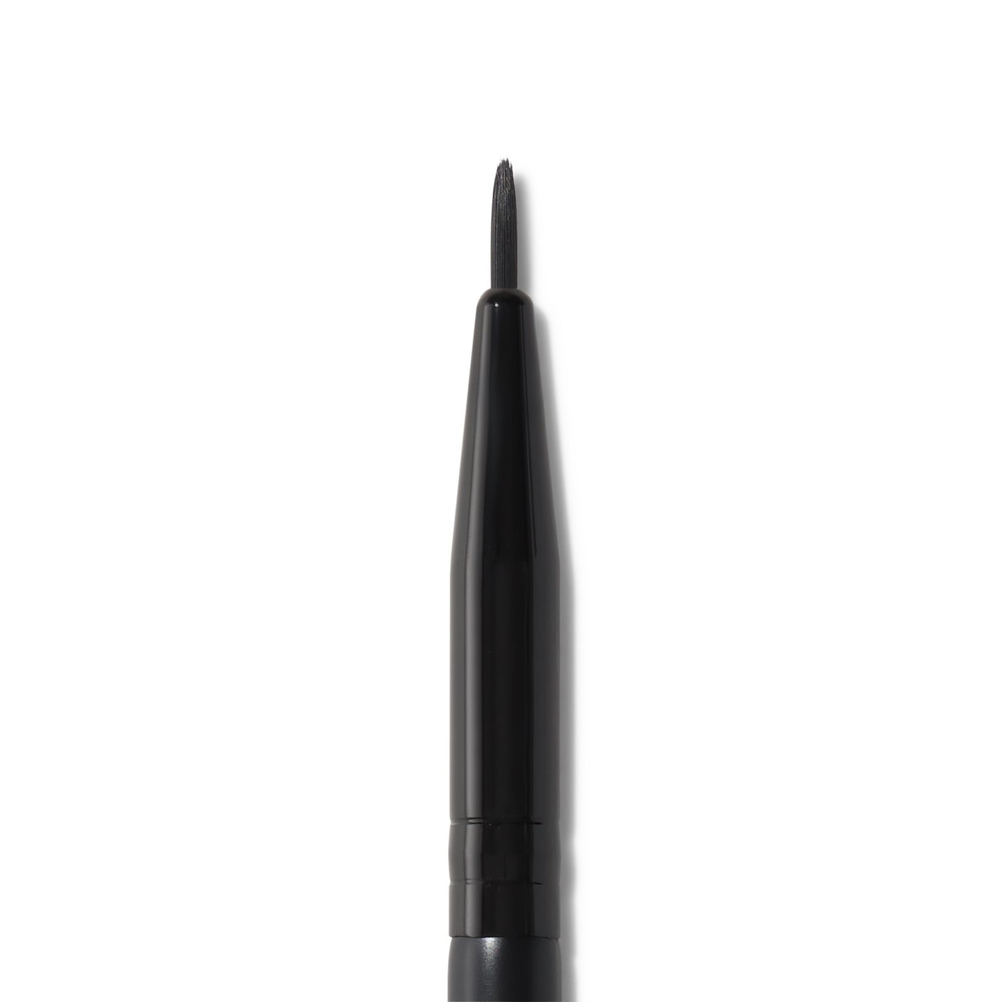 ultra-fine-eyeliner-brush-m4 81915_detail_R.png