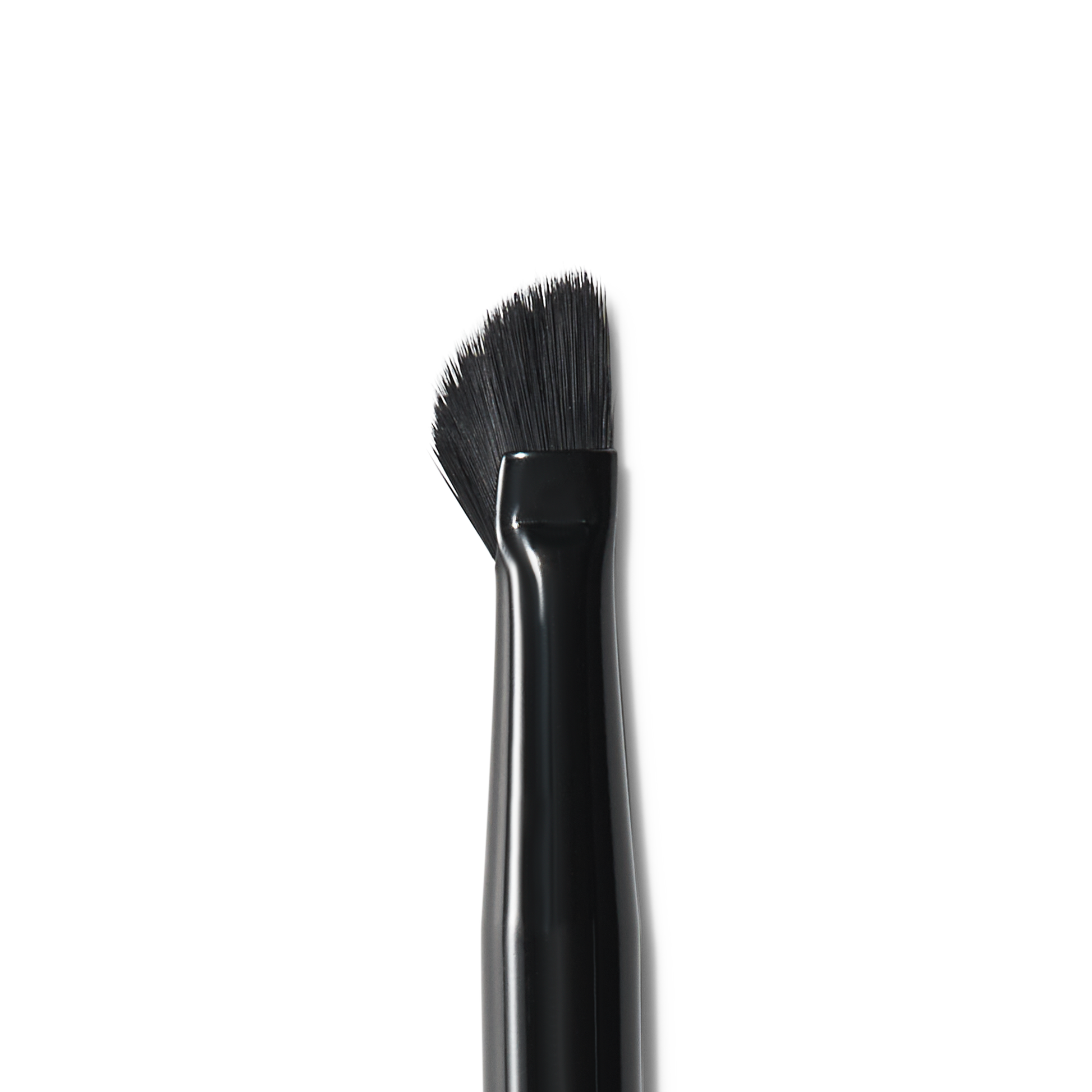 wing-it-liner-brush-p4 84091_MACRO_R.png
