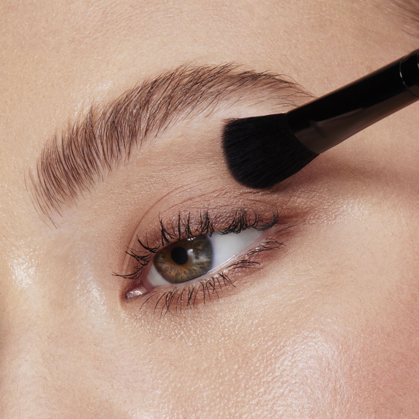 full-face-and-eye-makeup-brush-set-with-travel-case-g1 84674_FULL_FACE_EYE_BRUSH_SET_BLENDING_EYE_BRUSH_CARI_0137.jpg