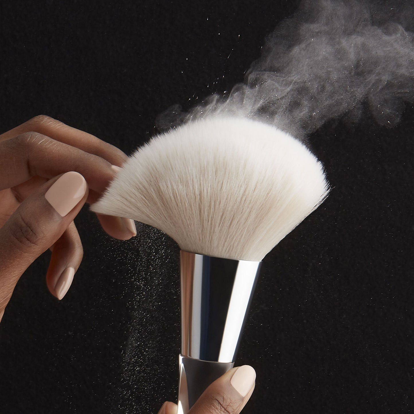 precision-powder-brush-q6 85307_PrecisionPowderBrush_V2_133.jpg
