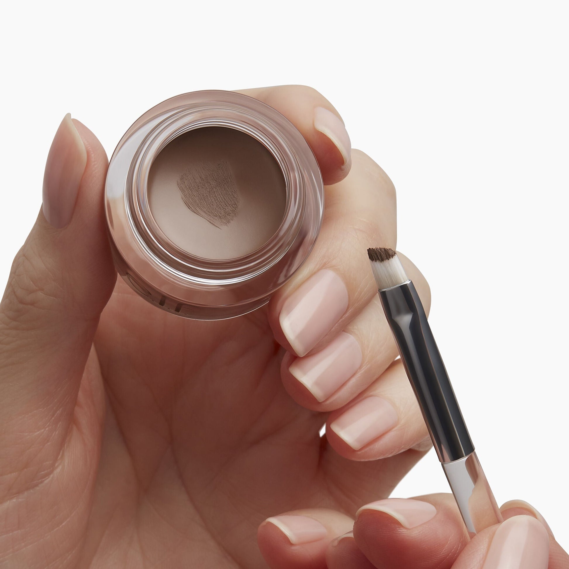 precision-dual-sided-eyebrow-brush-o3 85315_PrecisionDualSidedEyebrowBrush_Model.jpg