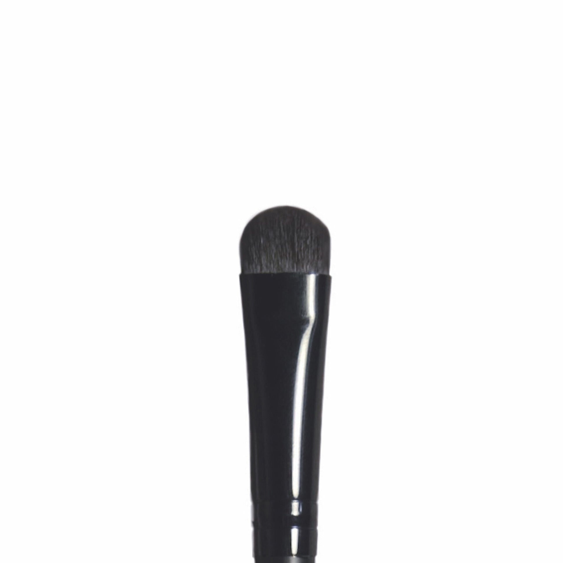 eyeshadow-c-brush-w1 BREYE_84008_Macro_C.jpg